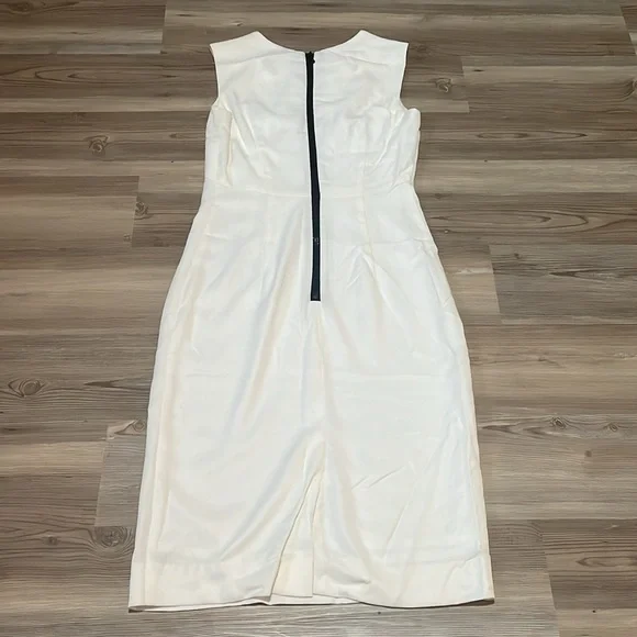 Milly sleeveless shift dress Cream Back zip Sz 4 Above knee Minimalist Designer - Picture 11 of 14